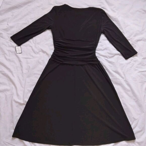 EXPRESS Black Dress Gathered Waist 3/4 Sleeve Fit And Flare Womens Size 6 - Picture 9 of 12